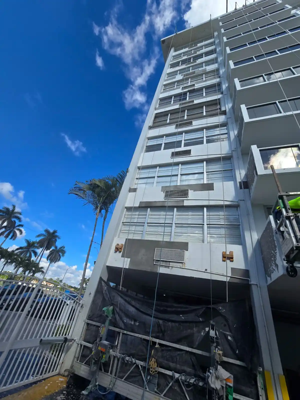 Building facade structural repairs with vertical access
